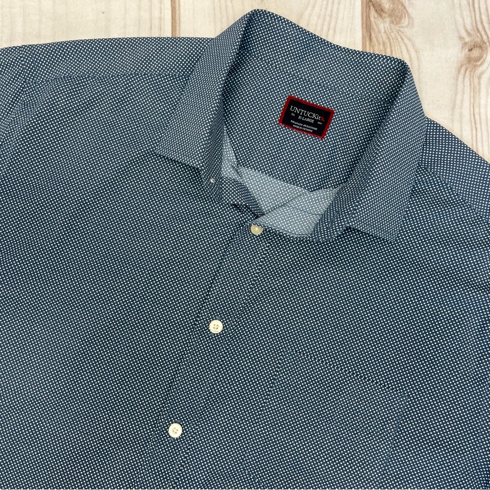 UNTUCKit Benham Regular Fit Lightweight Short Sleeve Button Up Shirt Blue Sz XL
